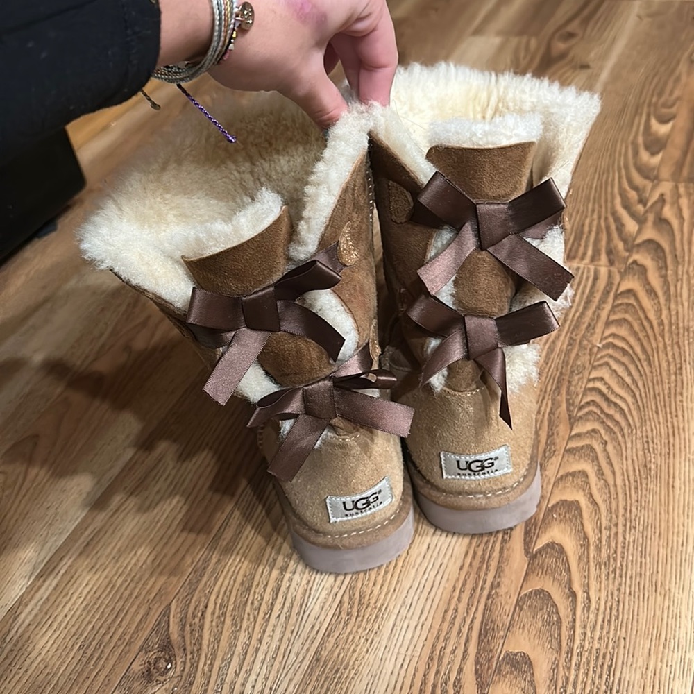 Bailey Bow Uggs